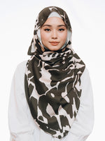 Tiara Shawl Fauna Olive