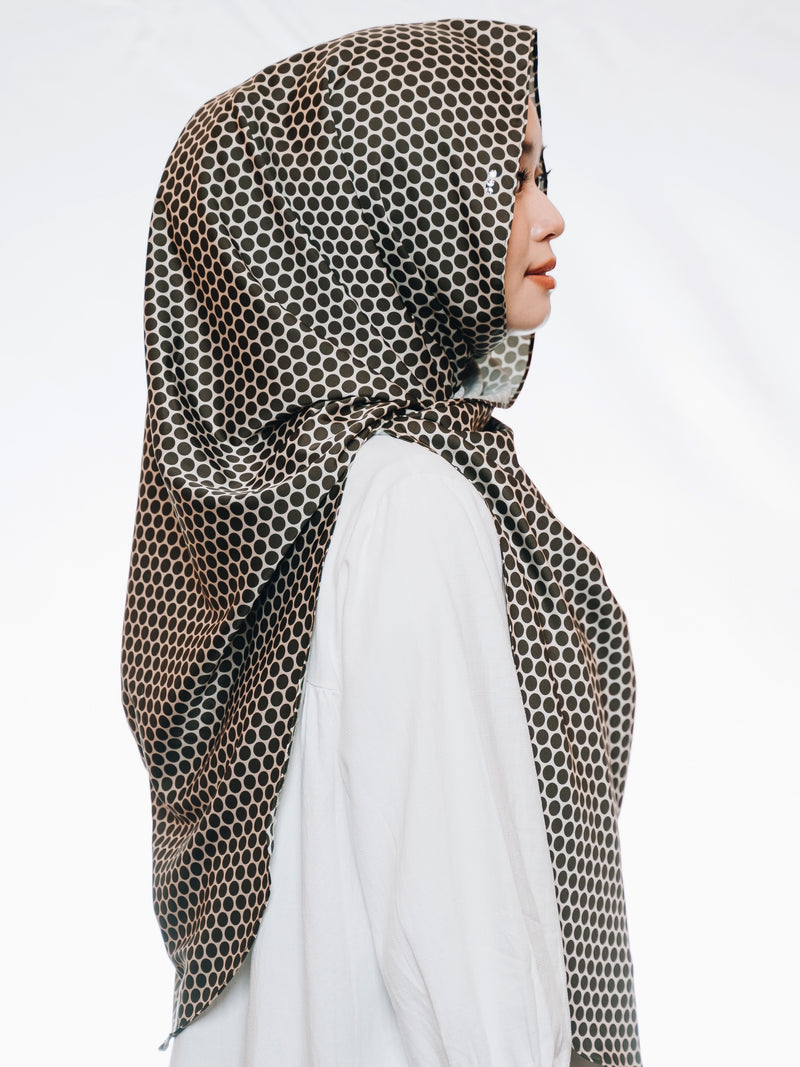 Mekar Shawl In Dots Olive